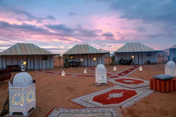 Great South and Kasbah in 4x4 vehicle